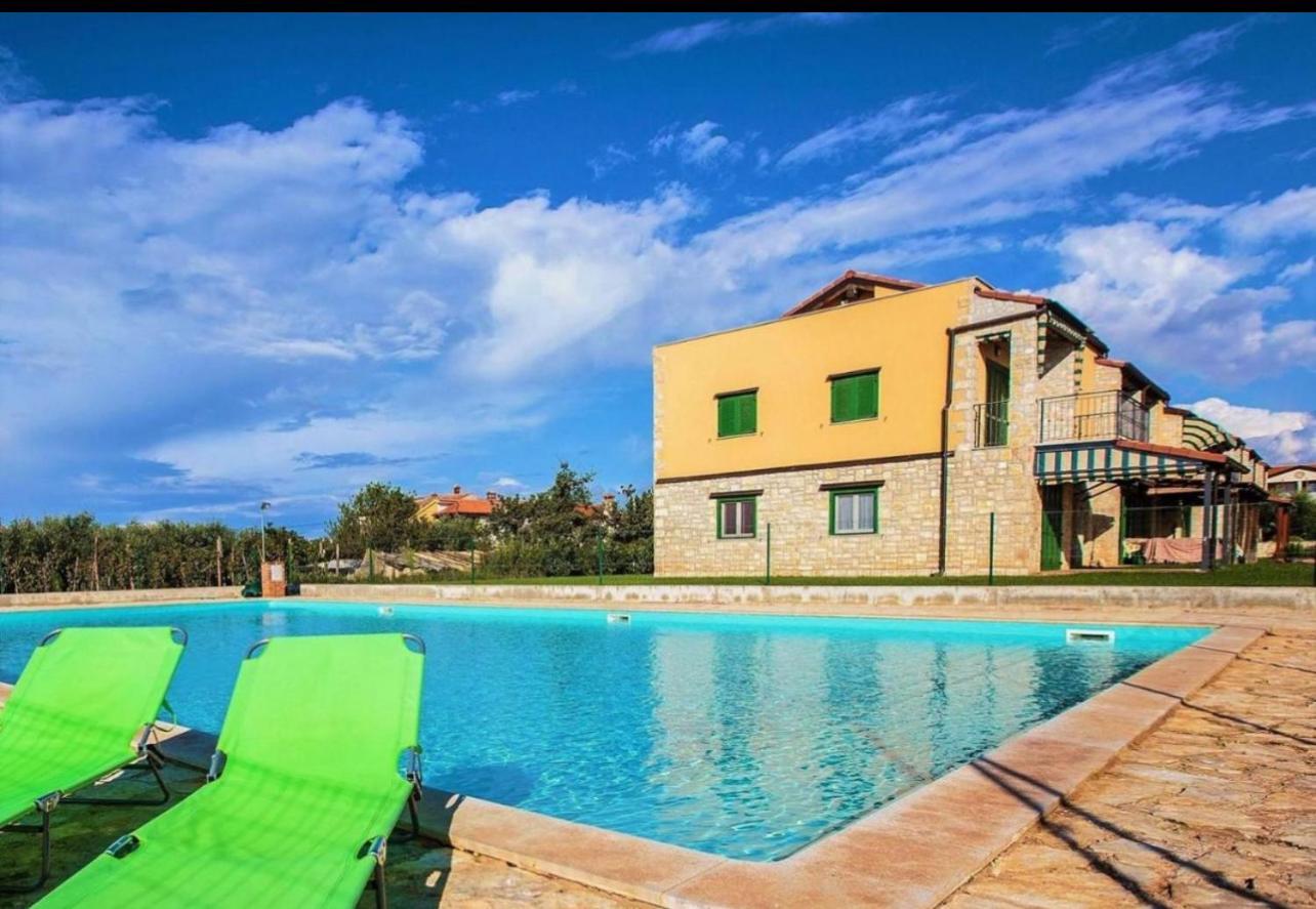 Apartment Aleks Tar-Vabriga 외부 사진