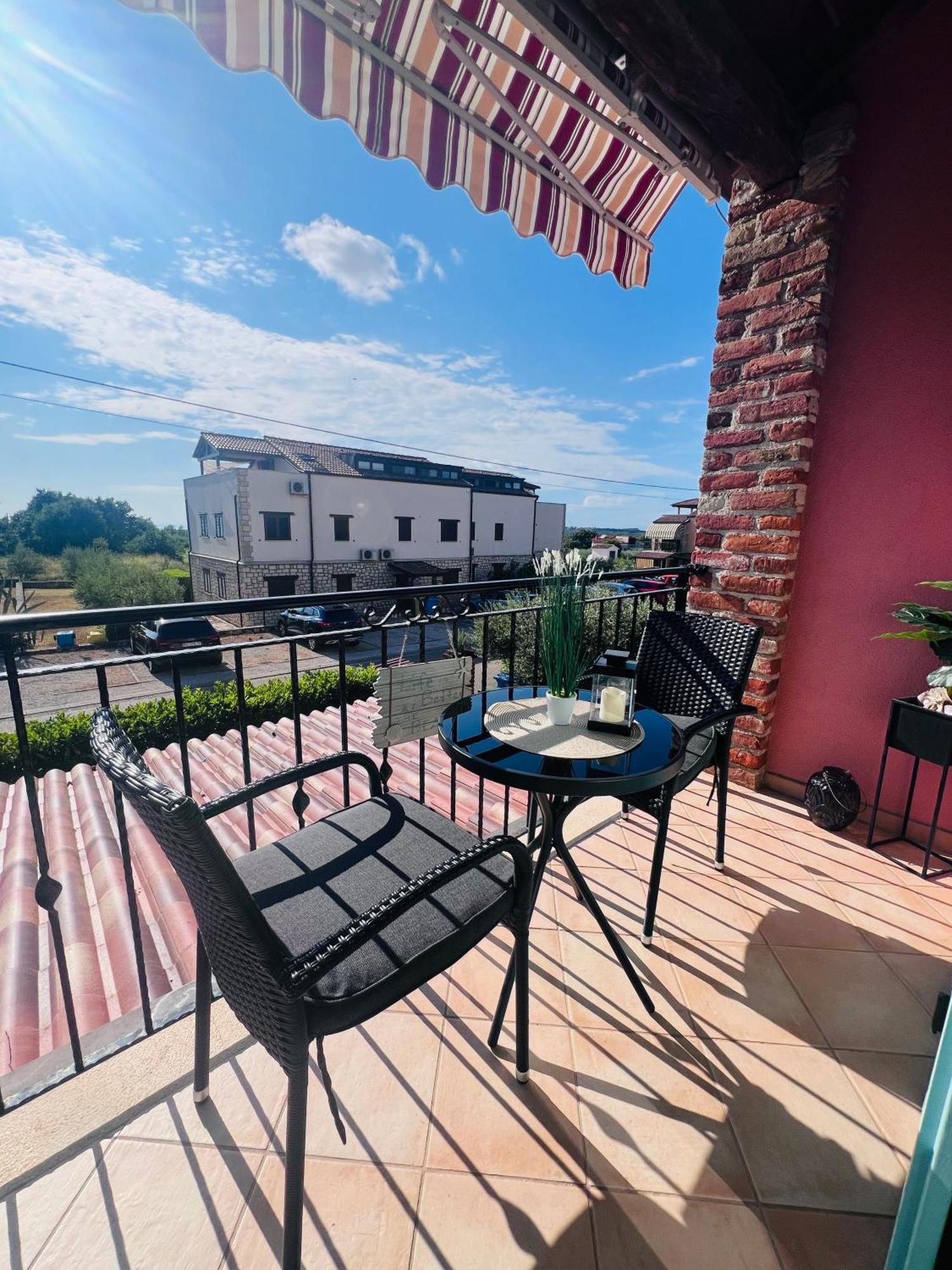 Apartment Aleks Tar-Vabriga 외부 사진
